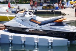 Πλωτό σύστημα Candock Jetslide, μαρίνα Πλατανιά - 2
