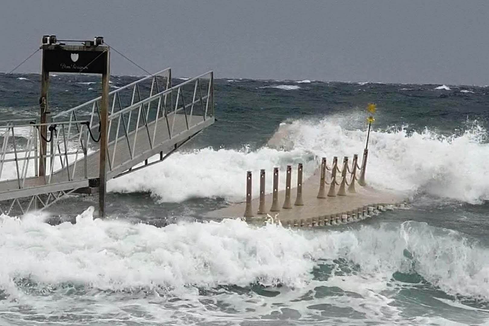 Άσχημες καιρικές συνθήκες - Άσχημες καιρικές συνθήκες - 13