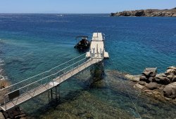 &Pi;&lambda;&omega;&tau;ή &epsilon;&xi;έ&delta;&rho;&alpha; &gamma;&iota;&alpha; &tau;&omicron; &xi;&epsilon;&nu;&omicron;&delta;&omicron;&chi;&epsilon;ί&omicron; Fouqeuts Mykonos - 2
