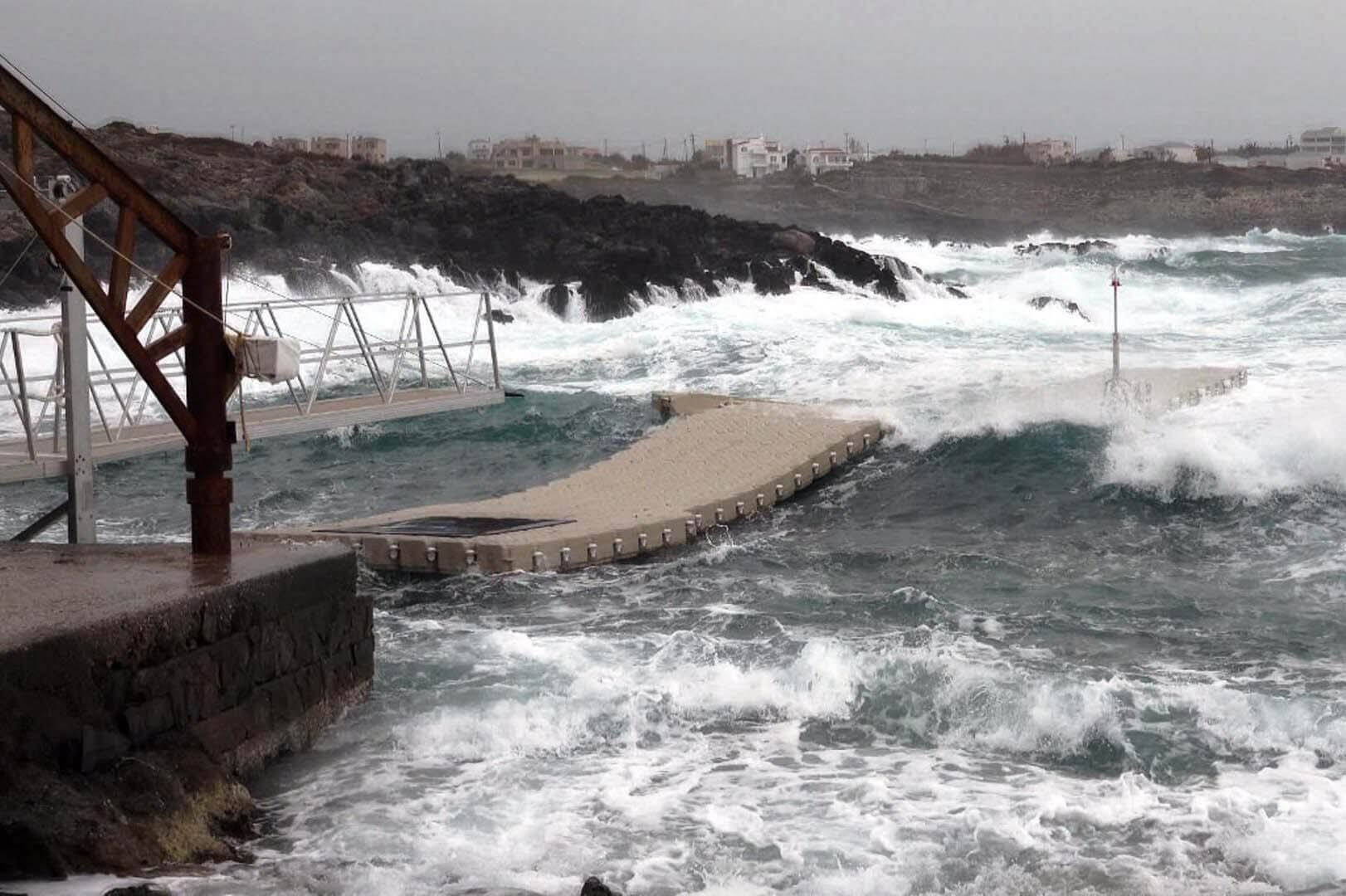 Άσχημες καιρικές συνθήκες - Άσχημες καιρικές συνθήκες - 10